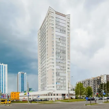 Апартаменты на мстиславца, 3